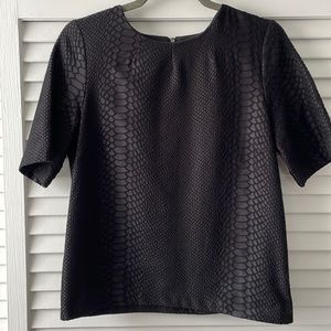 TOPSHOP REPTILE PRINT BLACK TOP